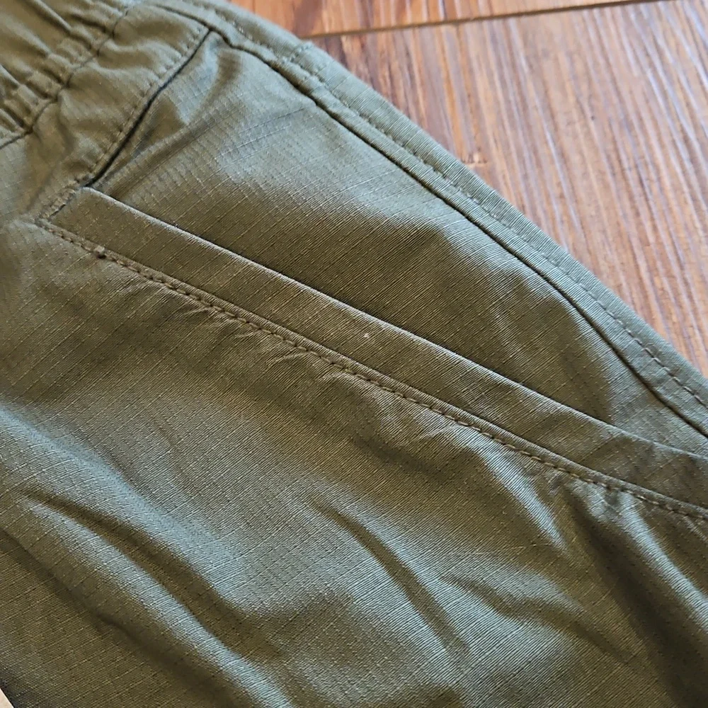 NEW Cargo Green Prana double peak skort - Picture 4 of 11